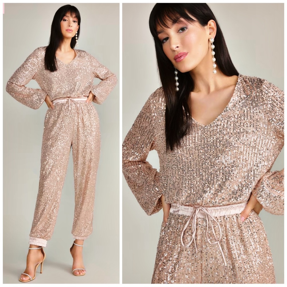 Elegant Sequin Jumpsuit in Gold